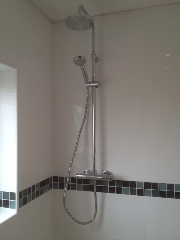 at opfinde Vil Rodeo How to Fit Bar Mixer Shower Pipework - UK Bathroom Guru