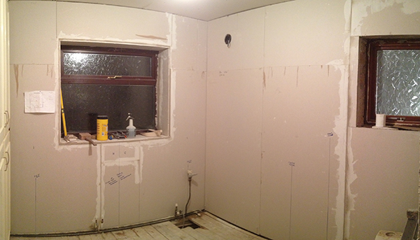 Reboarding Bathroom Walls Prior To Tiling