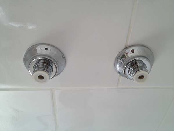 Fully Fitted Pushfit Bar Mixer Backet With Bathroom Installation In Leeds