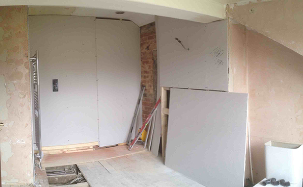 Boarding Out A New Bathroom With Bathroom Installation In Leeds