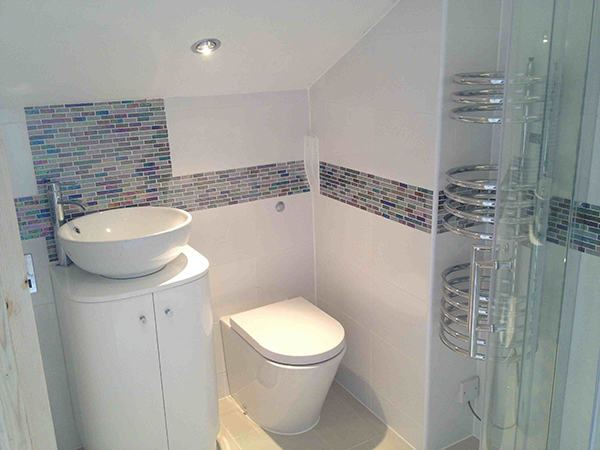 Half Tiled Or Fully Bathroom, How To Tile Around A Toilet Wall