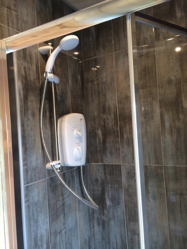 Electric Shower In Small En Suite With Bathroom Installation In Leeds