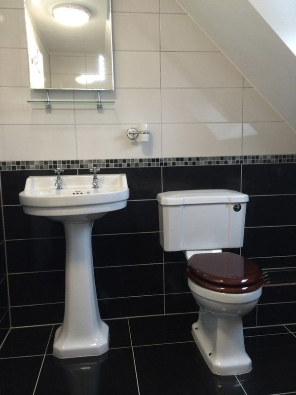 Traditional Toilet And Basin Set With Bathroom Installation In Leeds