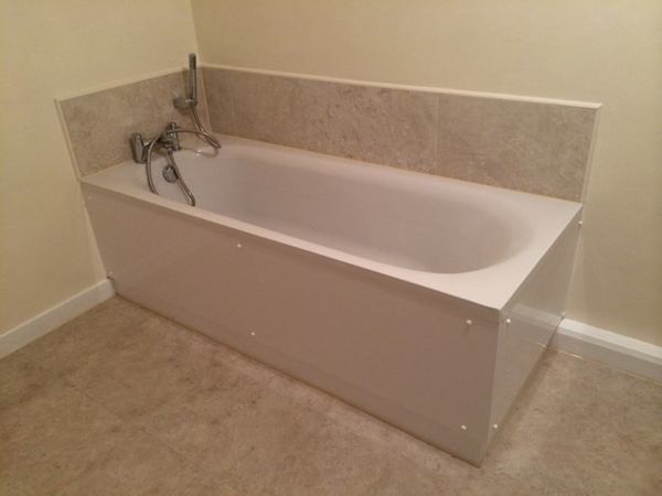 Correctly Installing A Bath Uk, How To Secure A Bathtub The Wall