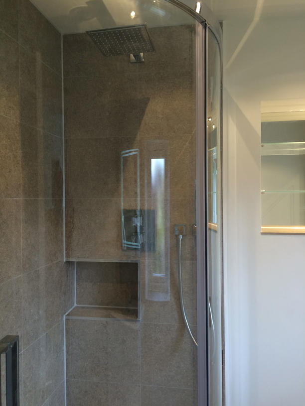 offset quadrant shower enclosure