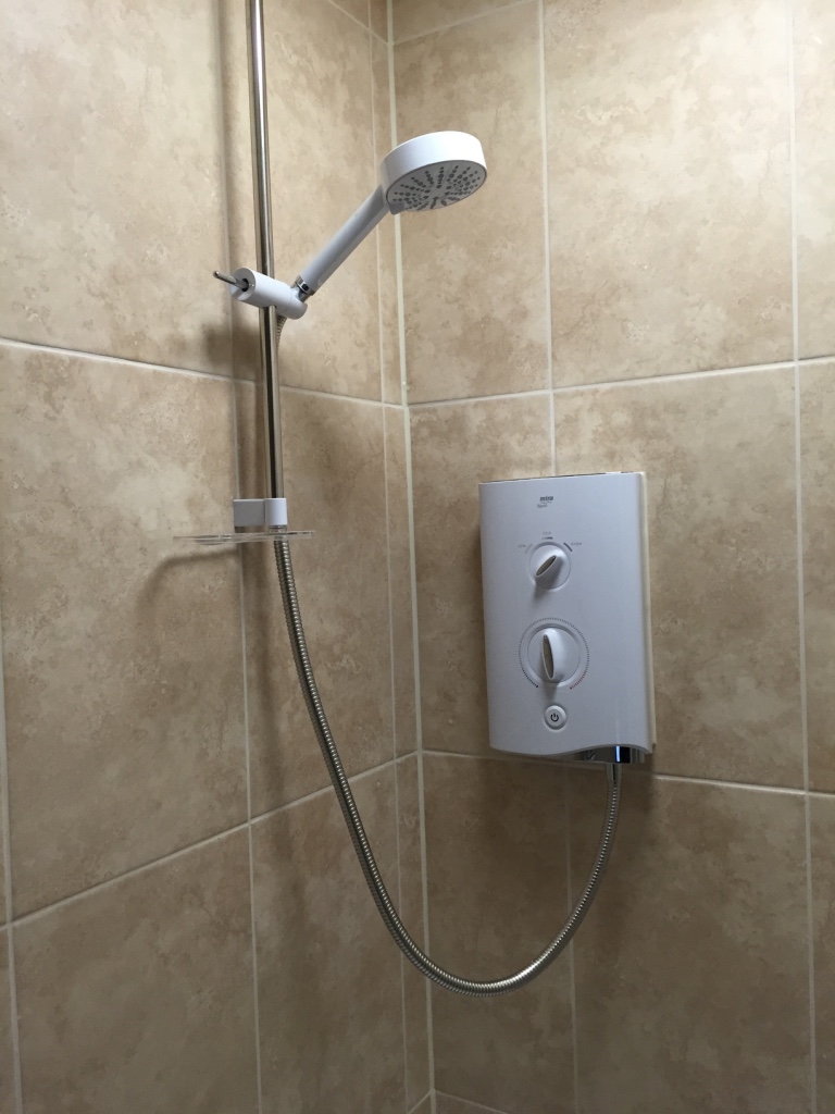 En suite electric shower