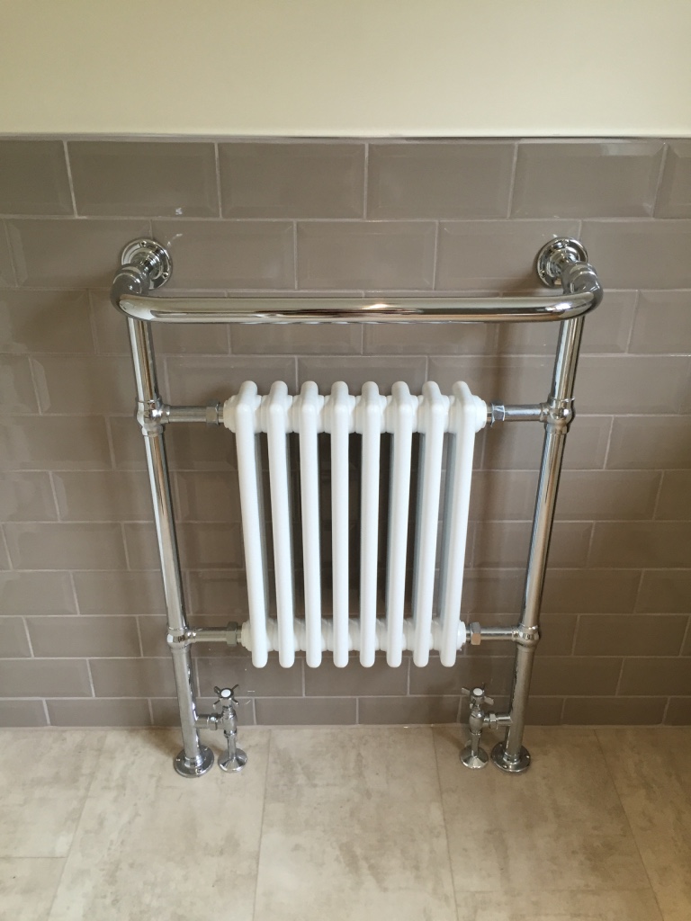 traditional-bathroom-radiator
