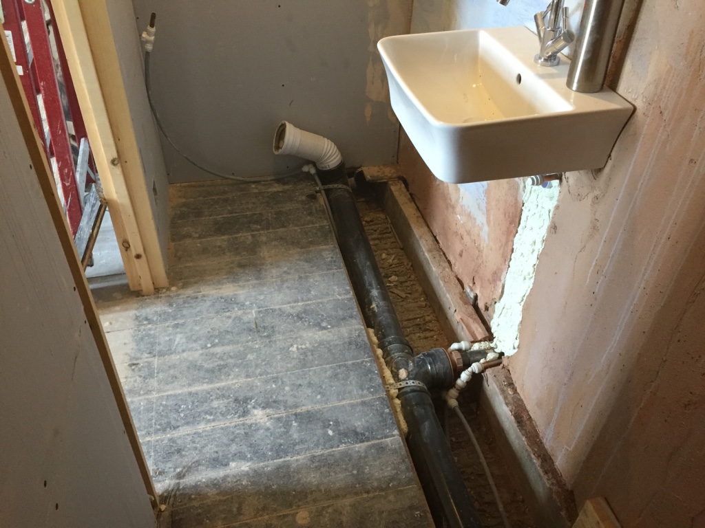 wc-waste-pipe-for-new-en-suite
