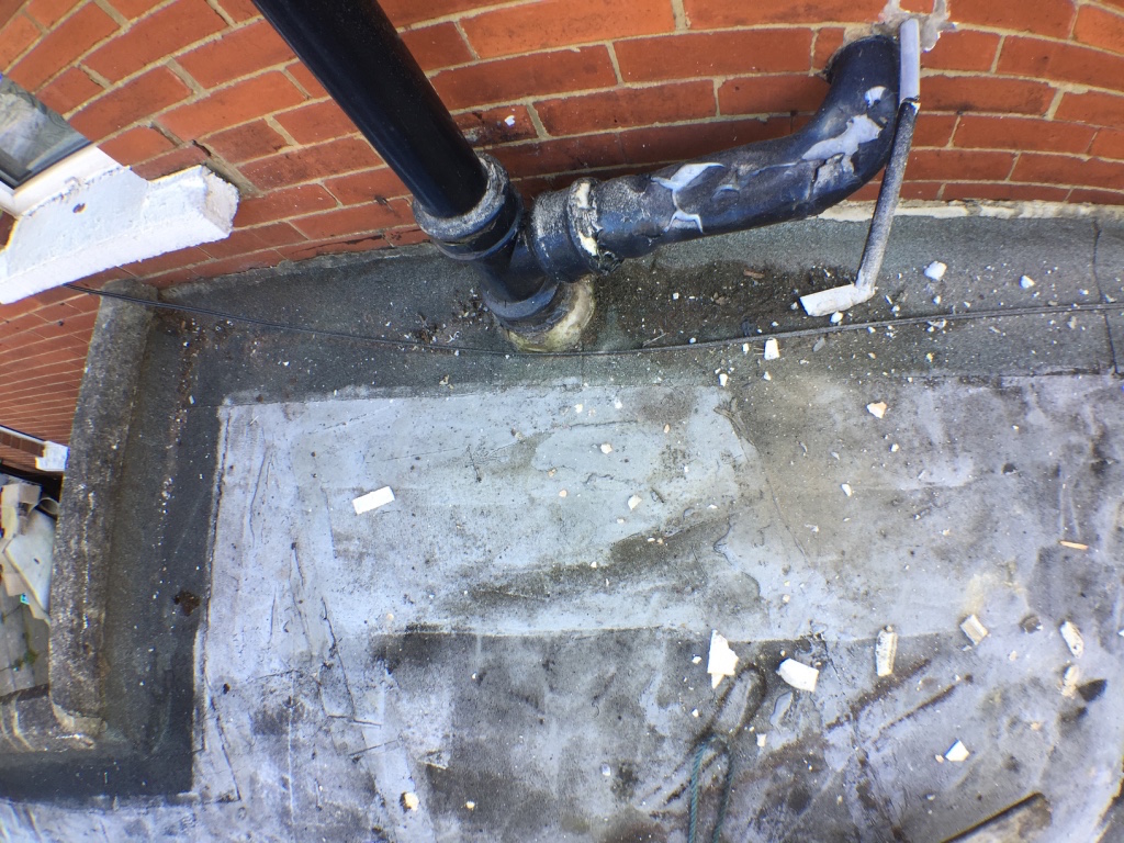 old-cast-iron-soil-pipe-to-replace